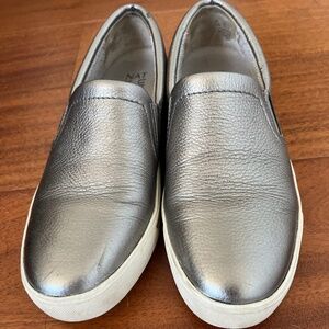 Naturalizer Women’s Aileen Silver Leather Slip On, Size 7.5M